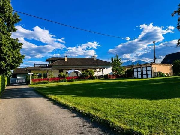 Immobilie in St. Kanzian am Klopeiner See - Nähe Klopeiner See! Wohnen, wo andere Urlaub machen - exklusives Landhaus mit etablierten Ferienapartments. - Bild 2