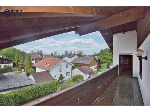 Immobilie in Bergheim - 4-Zimmer-Dachgeschosswohnung in Bergheim - Gestaltungspotenzial in ruhiger Lage - Bild 0