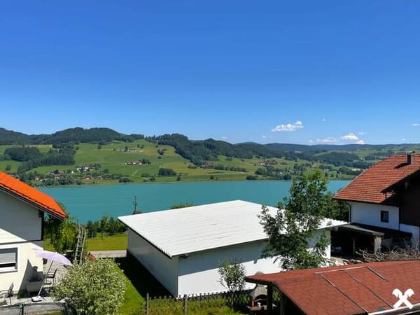 Immobilie in Oberhofen am Irrsee - Wohnen, wo andere Urlaub machen! Irrsee Ahoi! - Bild 1