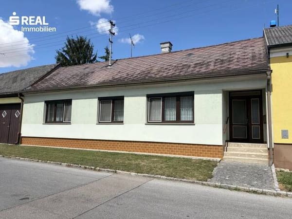 Immobilie in Loidesthal - charmantes Haus mit Garage und uneinsehbarem Innenhof - Bild 2