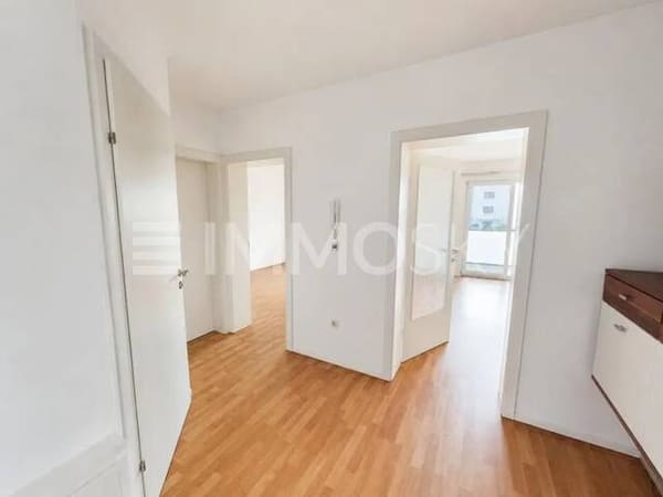 Immobilie in Mattighofen - Wohnglück mit Balkon  Carport und Küche bereits inklusive - Bild 1