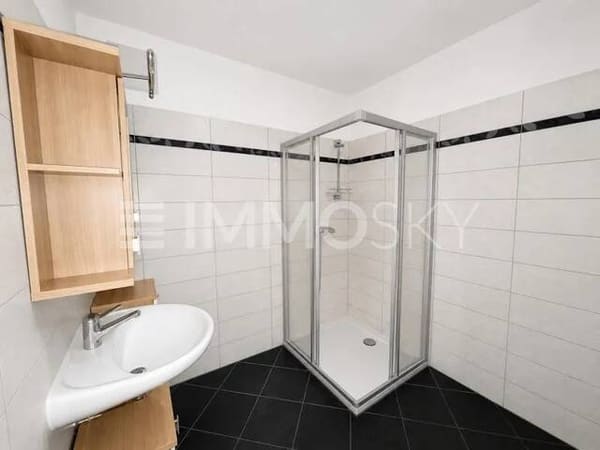 Immobilie in Mattighofen - Wohnglück mit Balkon  Carport und Küche bereits inklusive - Bild 4