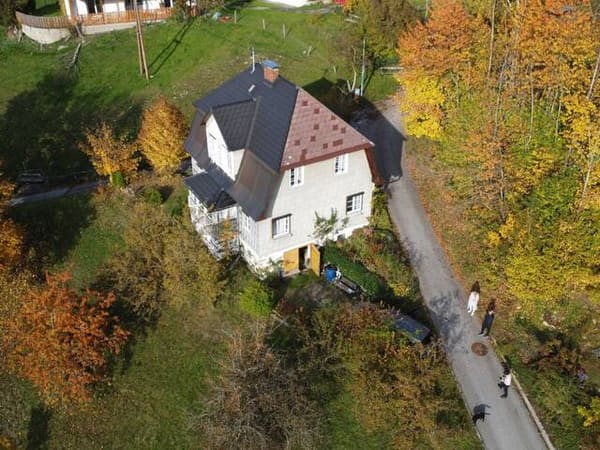 Immobilie in Reichenau im Mühlkreis - Charmantes preiswertes Einfamilienhaus in Reichenau - Top Gelegenheit für Handwerker - 6 Zimmer Haus wartet um aus dem Dornröschenschlaf geweckt zu werden!!! - Bild 0