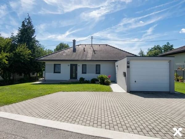 Immobilie in Weibern - Neuwertiger Bungalow mit großem Grundstück - Bild 0