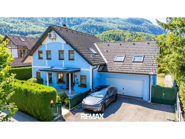 Immobilie in Bad Ischl - Ein Paradies für die ganze Familie - Großzügiges Wohnglück mit Doppelgarage, Pool und Nebengebäude - Bild 1