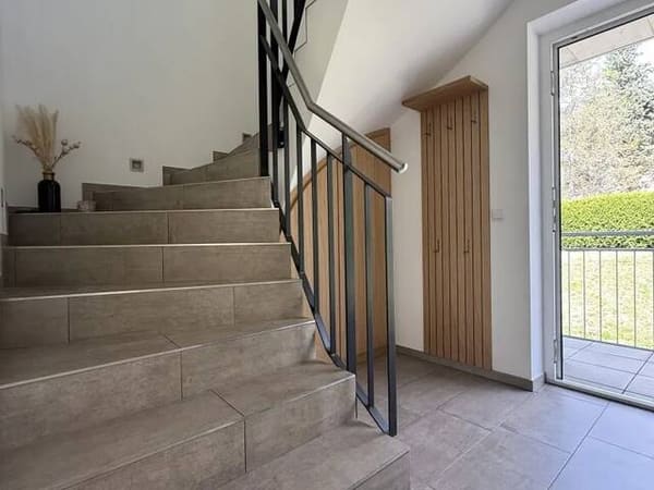Immobilie in Absam - ABSAM! Traumhafte Maisonettewohnung mit großzügiger Dachterrasse und beeindruckendem Alpenpanorama! - Bild 2