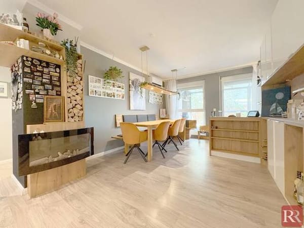 Immobilie in Ebreichsdorf - Moderne Dreizimmerwohnung mit Garten und zwei Parkplätzen, Badebiotop - Bild 0