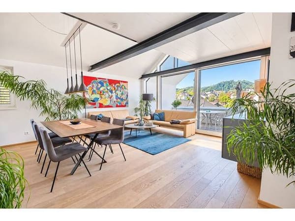 Immobilie in Gmunden - Großzügige 4-Zimmer-Maisonette mit Loggia, hochwertiger Ausstattung und 2 Tiefgaragenplätzen - Bild 3