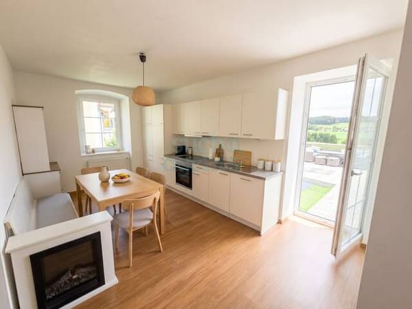 Immobilie in St. Georgen am Walde - Fast neuwertige Dachgeschosswohnung mit großer Dachterrasse, viel Platz, Garage & Weitblick - Bild 2