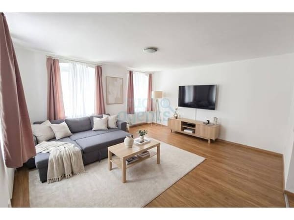 Immobilie in St. Georgen am Walde - Umfassend sanierte EG-Wohnung mit Garage, großzügigem Platzangebot & Privatsphäre - Bild 3