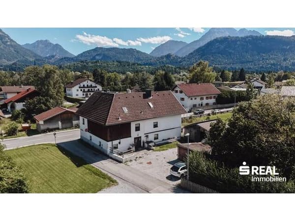 Immobilie in Lechaschau - Großzügige Liegenschaft mit historischem Wohnhaus und 1.672 m² Grundstück in Lechaschau - Bild 0
