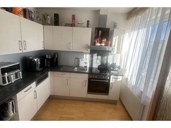 Immobilie in Feldkirchen in Kärnten - Gepflegte 67m² Eigentums Wohnung€ 199 000.- , Einbauküche , Bad mit Wanne & Dusch und Fenster, Fertigparkett, Fernwärme - Bild 3