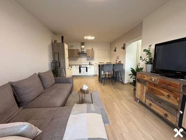 Immobilie in Schlüßlberg - Moderne 3-Zimmer-Wohnung mit großer Loggia & Parkplatz im Zentrum - Bild 0