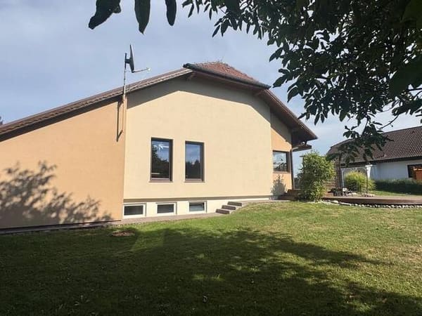 Immobilie in Krenglbach - Ländliche Idylle trifft Wohnkomfort - Einfamilienhaus in Krenglbach - Bild 2