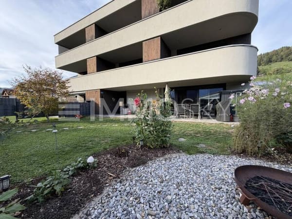 Immobilie in Ludesch - Neuwertige Gartenwohnung mit 2x Garage - Bild 0