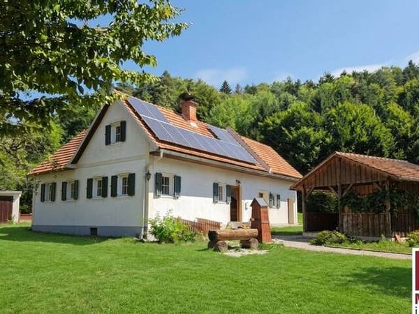 Immobilie in Gleisdorf - Charmantes kleines Wohnhaus in idyllischer Alleinlage - Bild 0