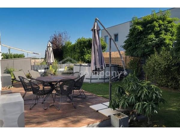 Immobilie in Margarethen am Moos - WOHNEN BEI WIEN: Energieeffizienter Familientraum mit Pool, 6 Zimmern und Südgarten - Bild 4