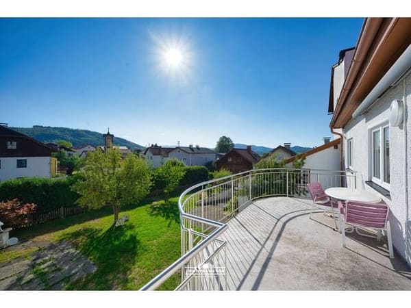 Immobilie in Schörfling - Ein Zuhause mit Potenzial im Herzen von Schörfling. Individuelles Zuhause in Seenähe und mit erstklassiger Nahversorgung im Zentrum von Schörfling - Bild 4