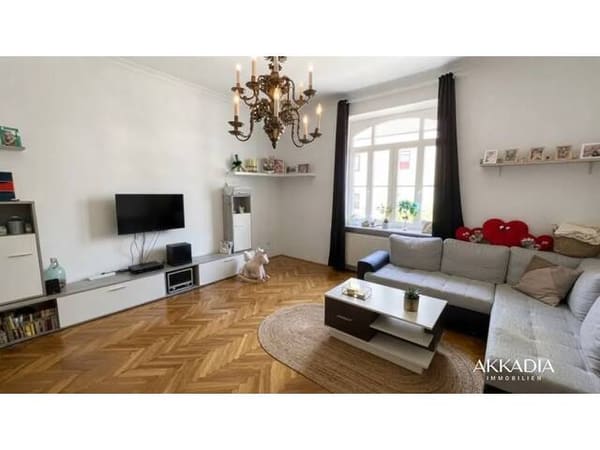 Immobilie in Berndorf - Traumhafte Wohneinheit in einer Jahrhundertwende-Villa - Bild 2