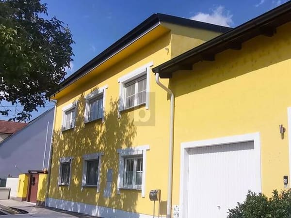 Immobilie in Neufeld an der Leitha - Preisreduktion! GERÄUMIGE FAMILIENWOHNUNG MIT GROSSZÜGIGER TERRASSENLANDSCHAFT - EXTRA STUDIO - Bild 0