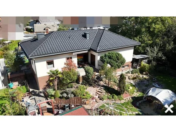 Immobilie in Ranshofen - 2 Häuser - 1 Preis - ruhige Siedlungslage - Bild 1