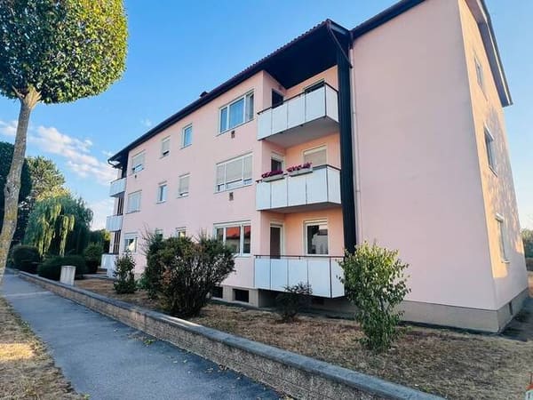 Immobilie in Stockerau - AKTION!! Grünoase - Sonnige 3- Zimmerwohnung in Toplage mit Balkon - Bild 2