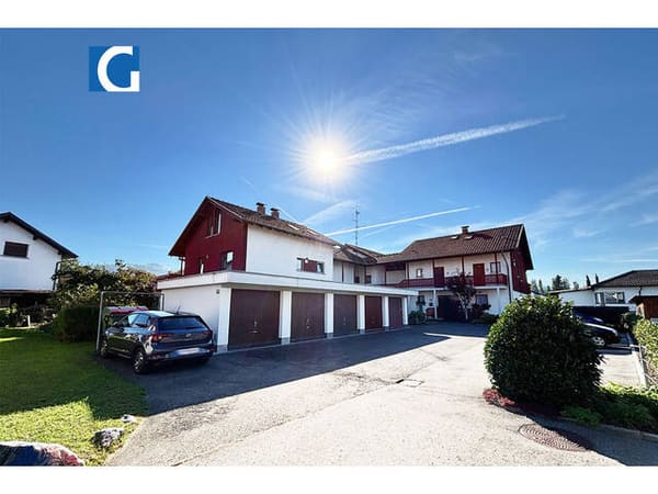 Immobilie in Höchst - Wohnen auf zwei Ebene - großzügige Wohnung mit Balkon & Garten - Bild 0