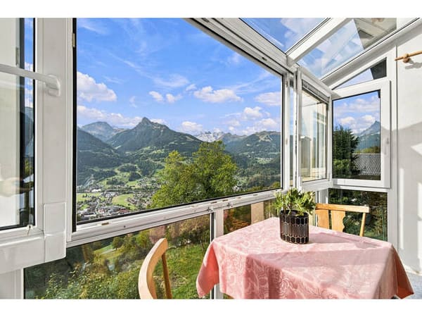 Immobilie in Bartholomäberg - Alpines Refugium mit Bergblick, Terrasse und großem Gestaltungspotenzial als Hauptwohnsitz - Bild 0