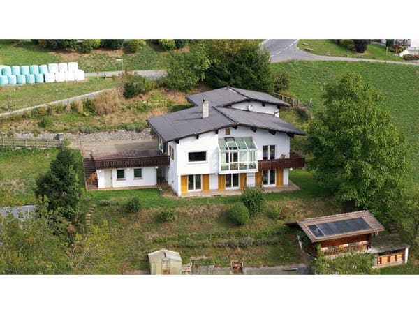 Immobilie in Bartholomäberg - Alpines Refugium mit Bergblick, Terrasse und großem Gestaltungspotenzial als Hauptwohnsitz - Bild 2
