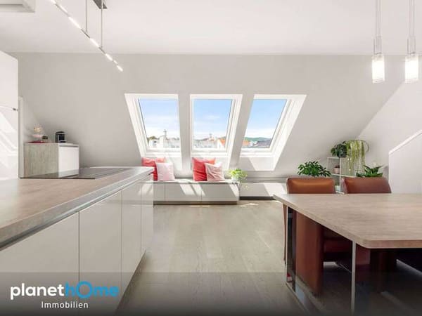 Immobilie in Brunn am Gebirge - Dachgeschoss Maisonette mit herrlichem Ausblick über die Altstadt. Top Ausstattung Fernwärme - Bild 0