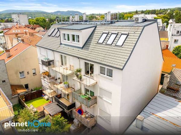 Immobilie in Brunn am Gebirge - Dachgeschoss Maisonette mit herrlichem Ausblick über die Altstadt. Top Ausstattung Fernwärme - Bild 1