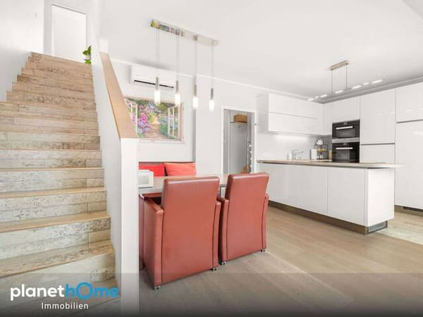 Immobilie in Brunn am Gebirge - Dachgeschoss Maisonette mit herrlichem Ausblick über die Altstadt. Top Ausstattung Fernwärme - Bild 2