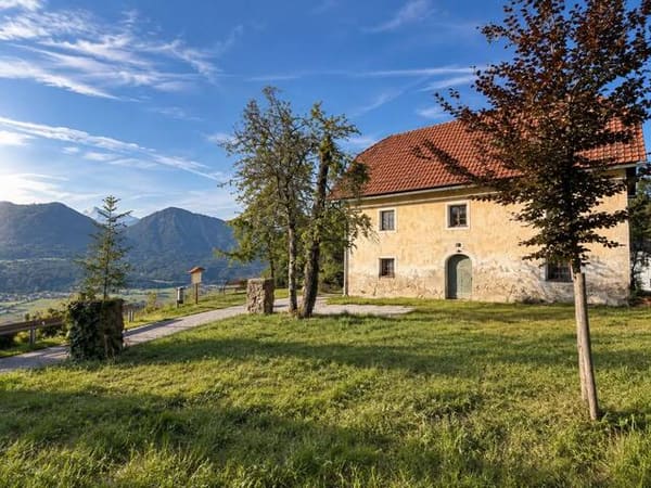 Immobilie in Köttmannsdorf - Wohnen mit Weitblick - Bauernhaus auf großzügigem Grundstück! - Bild 0