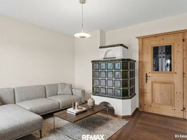 Immobilie in Erpfendorf - Gepflegte Doppelhaushälfte mit Terrasse, Balkon und zwei Kachelöfen - Bild 2