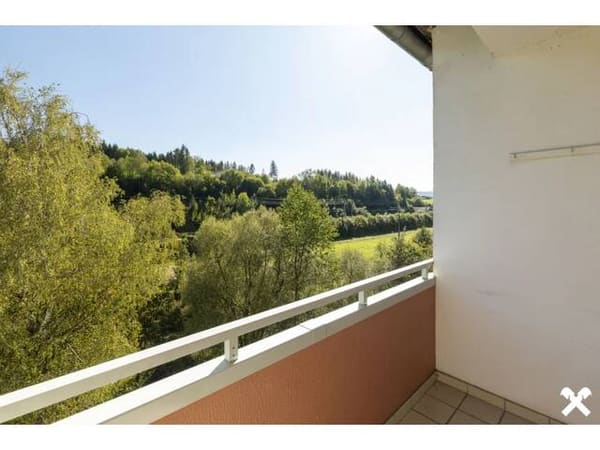 Immobilie in Frankenmarkt - 3-Zimmer-Wohnung mit Loggia und Gestaltungspotenzial - Bild 0