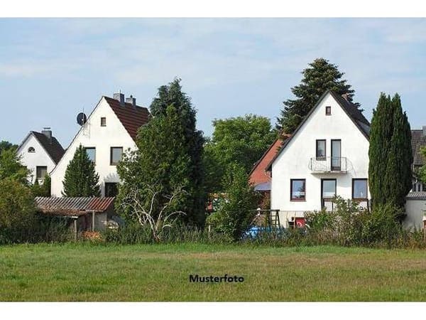 Immobilie in Maria Rain - Viel Platz für die Familie: Gepflegtes Einfamilienhaus mit Doppelgarage & Terrasse - Bild 0