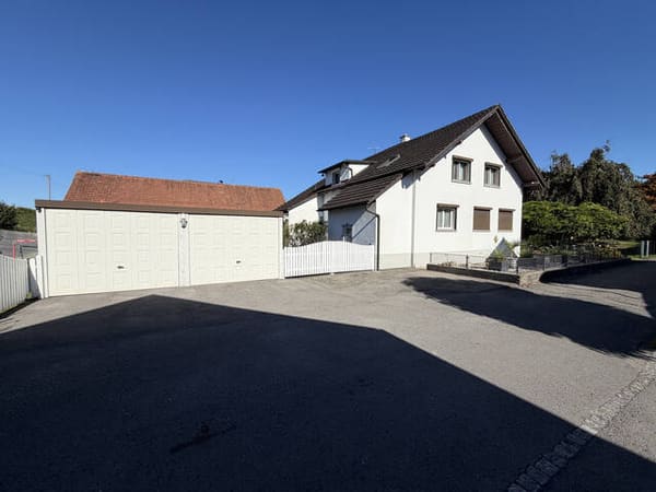 Immobilie in Lustenau - Einfamilienhaus mit Nebengebäude in Lustenau – Sackgassenlage, provisionsfrei - Bild 0