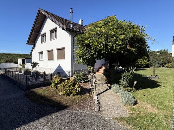 Immobilie in Lustenau - Einfamilienhaus mit Nebengebäude in Lustenau – Sackgassenlage, provisionsfrei - Bild 1