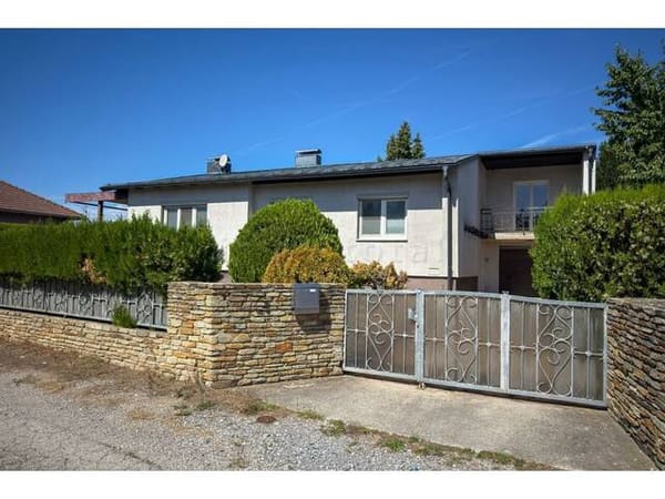 Immobilie in Eggendorf - Eggendorf: Einfamilienhaus mit Garten und Terrasse - Bild 3