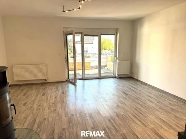 Immobilie in Tribuswinkel - Renovierte Doppelhaushälfte mit Keller & Garage! - Bild 1