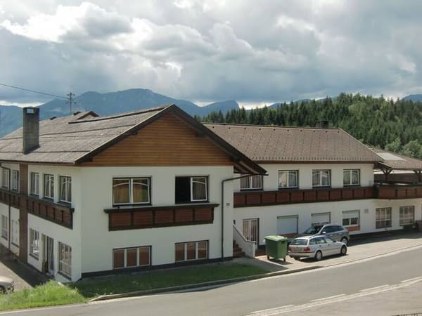 Immobilie in Schiefling - EIGENTUMSWOHNUNG IN SCHIEFLING AM WÖRTHERSEE! 126 m² WOHNFLÄCHE - 60 m² ÜBERDACHTE TERRASSE! - Bild 0
