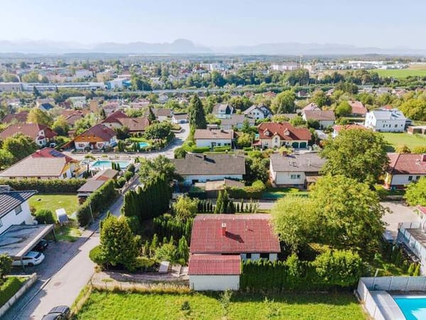 Immobilie in Lambach - KÜHLE Sommernächte unterm NUSSBAUM - Bungalow in ruhiger und familiärer Wohnsiedlung - Bild 0