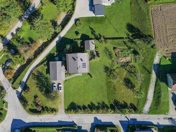 Immobilie in Faak am See - FAAKERSEE: 3.000 m2 Privatsphäre mit Traumpanorama, fußläufig zum See! - Bild 2