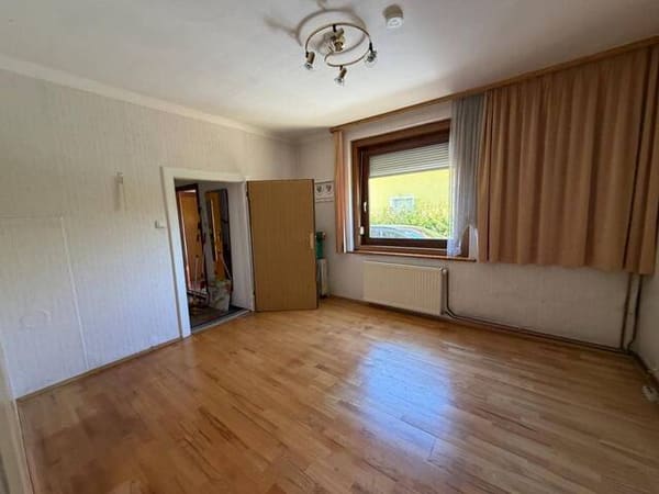 Immobilie in Ebenthal - Älteres Wohnhaus mit Nebengebäude, Ebenthal - Bild 3