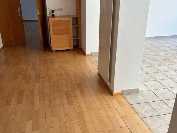 Immobilie in Schruns - Große Eigentumswohnung mit Garten und Bergpanorama! - Bild 0