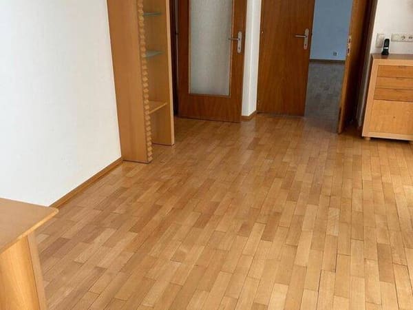 Immobilie in Schruns - Große Eigentumswohnung mit Garten und Bergpanorama! - Bild 1