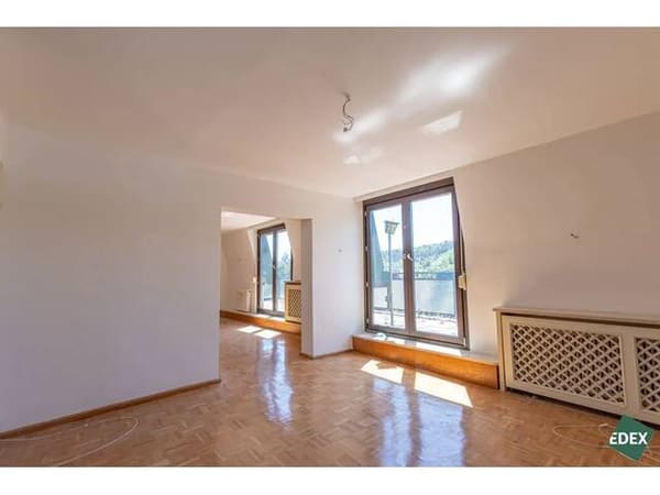 Immobilie in Wien - Gestalten Sie Ihren Wohntraum: Maisonette mit 30 m² Terrasse in exklusiver Grünruhelage von Neustift am Walde - Bild 2