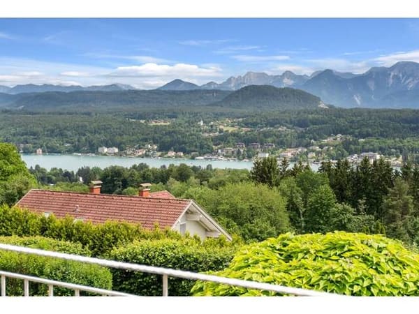 Immobilie in Velden am Wörther See - Gemütliches Wohnhaus mit traumhaftem Seeblick - Bild 0