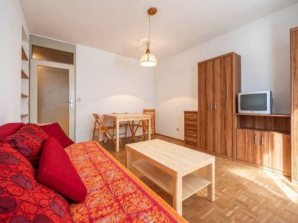 Immobilie in Kitzbühel - ANLEGER-WOHNUNG IN KITZBÜHEL -- 2 ZIMMER MÖBLIERT/BALKON/GARAGE -- FERIENWOHNUNG-WIDMUNG! - Bild 0