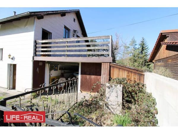 Immobilie in Walding - Sanierungsbedürftiger Altbau mit großem Grundstück in Walding - Bild 0
